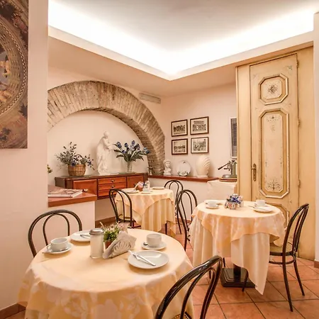 Hotel Corona فندق روما