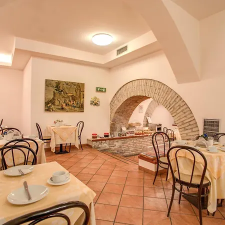 فندق Hotel Corona