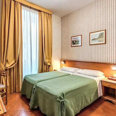 Hotel Corona فندق