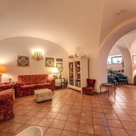 Hotel Corona فندق روما