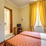 Hotel Corona 3* Rome