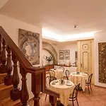 Hotel Corona Hotel