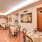 Hotel Corona 3* Rome
