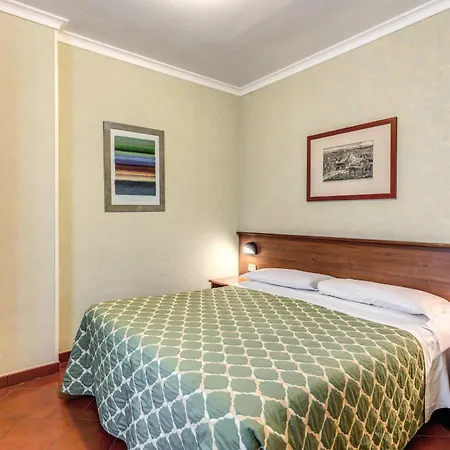 Hotel Corona Рим