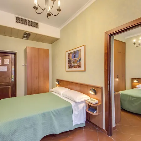 Hotel Corona 3*