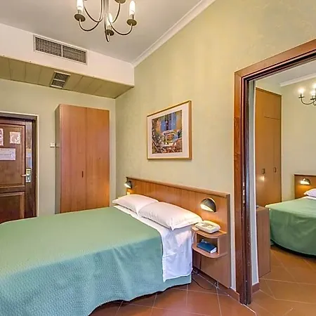 Hotel Corona Szálloda 3*