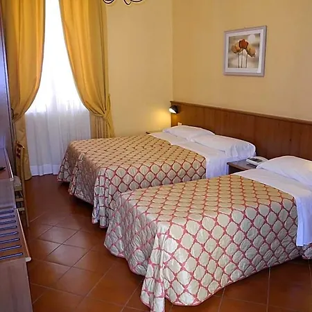 Hotel Corona 3* Róma