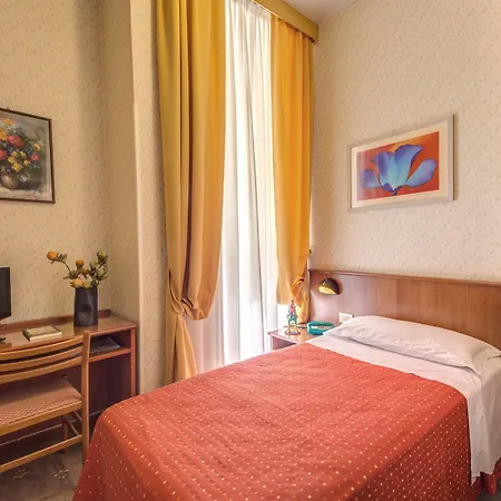 Hotel Corona Отель