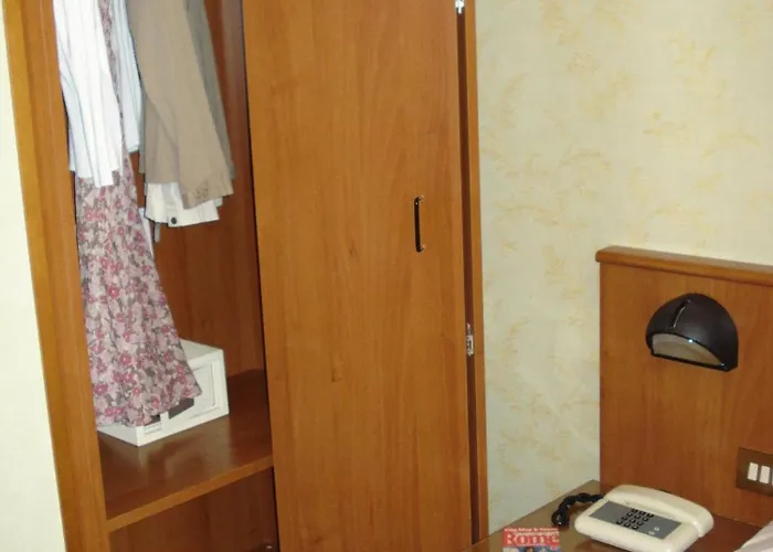 Szálloda Hotel Corona Róma