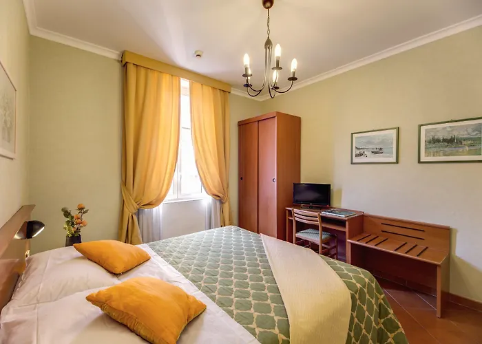 Hotel Corona Szálloda 3*