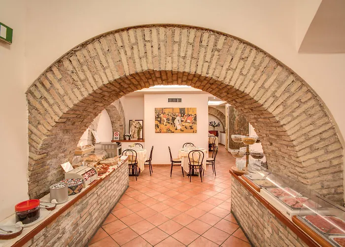 Szálloda Hotel Corona 3*