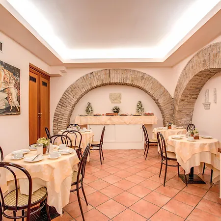Hotel Corona Rome