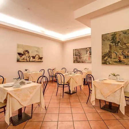 Hotel Corona Rome